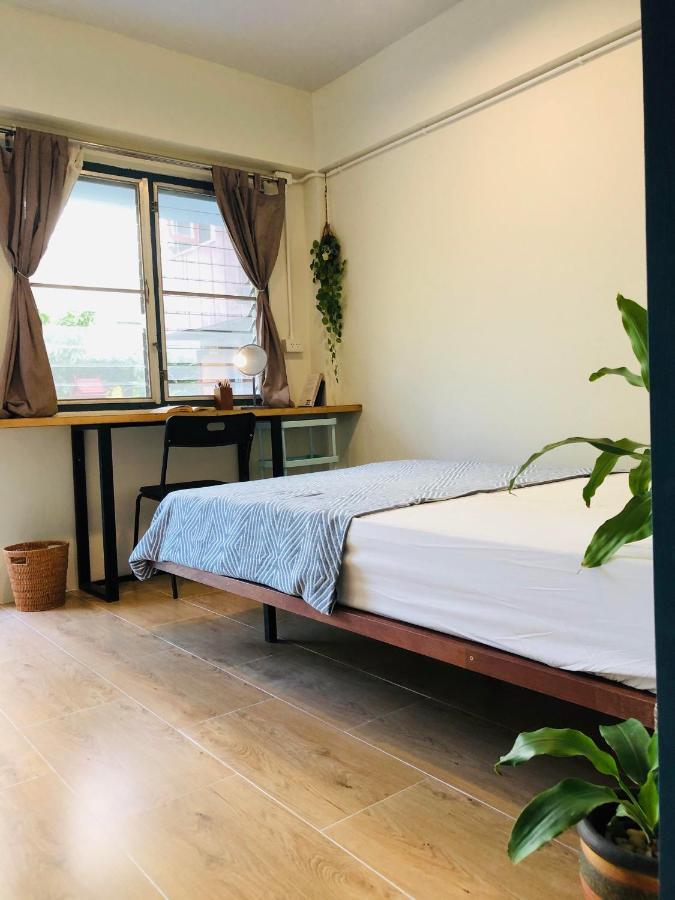 Number 4 Old Town Hostel Chiang Mai Bagian luar foto